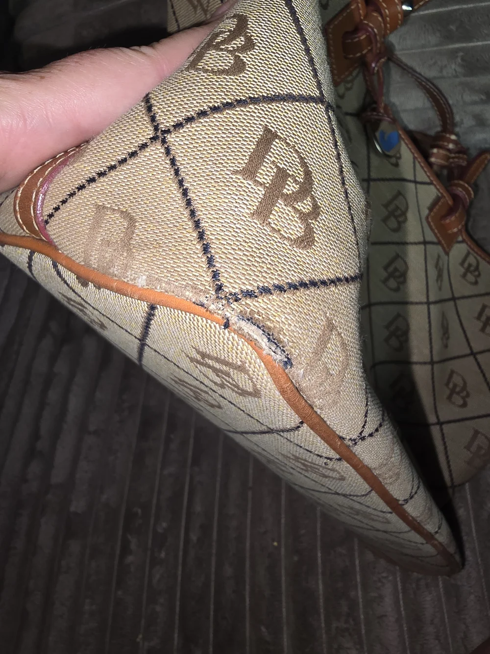 Dooney & Bourke stylish tan